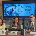 Mònica Armengol, Maria del Mar Coma i Jordi Serracanta, durant l'acte de presentació de la progrmació de Nadal a Ordino.