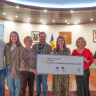 Entrega del xec càritas pel trofeu del comú d'Encamp