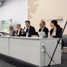 Forné amb diversos representants a l'esdeveniment paral·lel a la COP 30