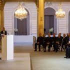 Espot i Macron al Palau de l’Elisi.