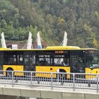 Un autobús prop del túnel del Dos Valires.