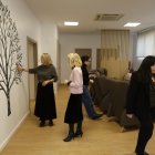 Diverses persones, durant la inauguració dels nous espais a la Fundació Meritxell