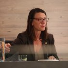 La cònsol major d'Ordino, Maria del Mar Coma, durant la sessió de comú d'aquesta tarda.