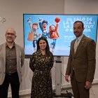 El conseller de Cultura, Infància i Joventut del comú d'Encamp, Joan Sans, la cònsol major d'Encamp, Laura Mas, i el ministre de Turisme Jordi Torres a la presentació del 31è Saló de la Infància i la Joventut d'Andorra