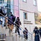 Cua de temporers al Servei d’Immigració.