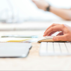 El Govern ha aprovat ampliat el termini perquè els comuns i la resta d’entitats del sector públic puguin adherir-se al portal de factures electròniques.