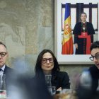 El cap de Govern, Xavier Espot, amb la mínistra d'Interior i Justícia, Ester Molné, i el ministre de Medi Ambient, Guillem Casal, a l'esmorzar amb la premsa.