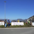Una protesta de ramaders francesos en una carretera de Grenoble.