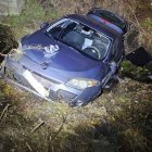 Un vehicle abandonat pels contrabandistes en territori francès.