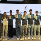 Els integrants de l’equip nacional a la seu de MoraBanc.