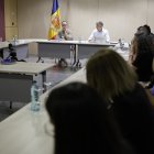 Una de les reunions entre els funcionaris i Govern.