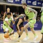 Castañeda, a l’esquerra, el mes passat al Pavelló Toni Martí amb l’Unicaja.