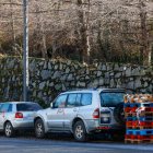 Palets mig abandonats a la duana del riu Runer.