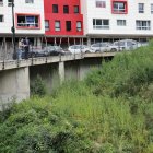 El terreny on es construiran els pisos.