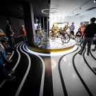 Visitants al Bici Lab.