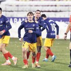 Josep Cerdà celebra el gol amb Álex Calvo.