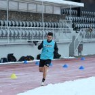 Un dels 15 candidats fent les proves.