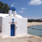 L’arquitectura típica de les Cíclades és present a tots els racons de l’illa.