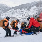 Simulacre de rescat a la pista Àguila, del Tarter, per prerar-se per la Copa del Món femenina.