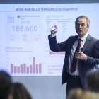 Fabra durant una de les presentacions dels estudis de l’AGIA.