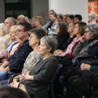 El públic durant la conferència.