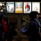 Façana dels cinemes Illa Carlemany.