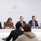 La cònsol d'Encamp, Laura Mas, ha comparegut amb el cap de Govern, Xavier Espot, i els ministres Ramon Lladós, Conxita Marsol i Jordi Torres per presentar els ajuts al Pas