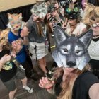 Un grup de therians.