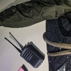 El rifle emprat, el cap de l’isard i l’emissora comissada.