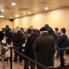 Molts socis del Barça es van aplegar al Centre de Congressos per votar, ahir.