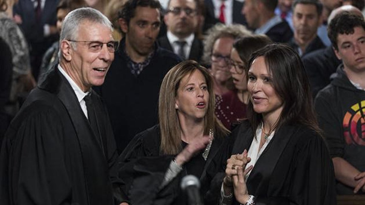 Jacques Richiardi, la Fiscal Adjunta, Carolina Bailén i la batllessa Cristina Bea Rebés.