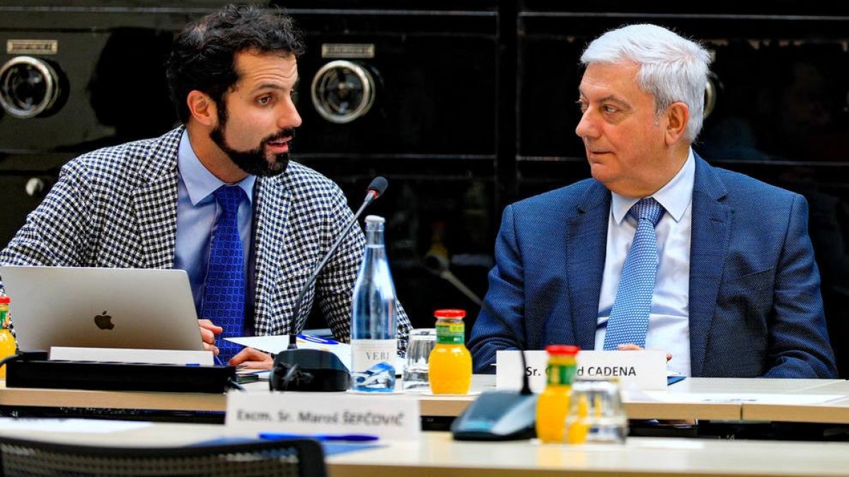 El director de la CEA, Iago Andreu, i el president de la patronal, Gerard Cadena.
