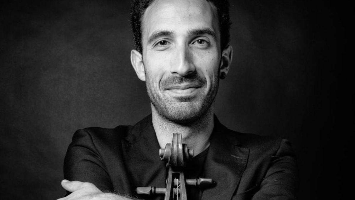 Jordi Claret amb el seu instrument.