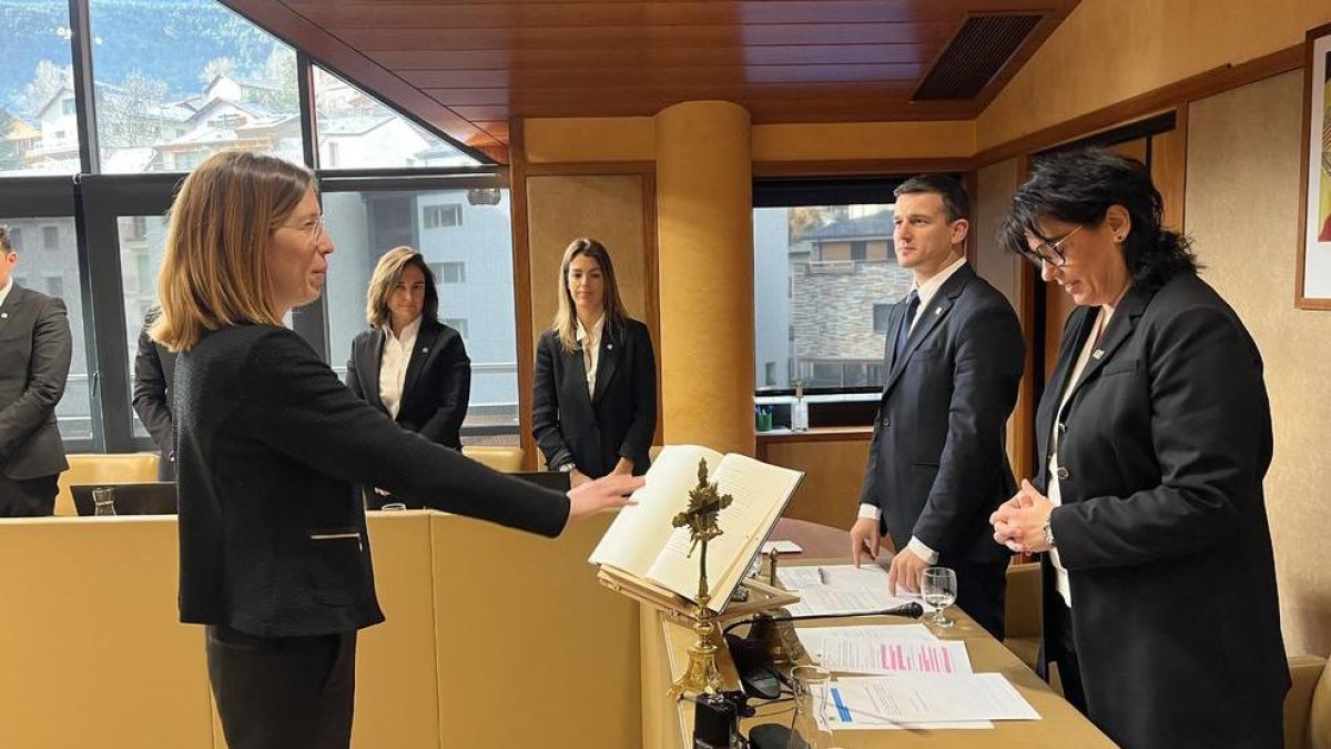 Jurament de Laura Camps Solà com a nova secretària general de la Massana