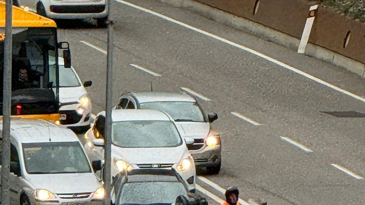 Accident de moto a l'avinguda de Bartra