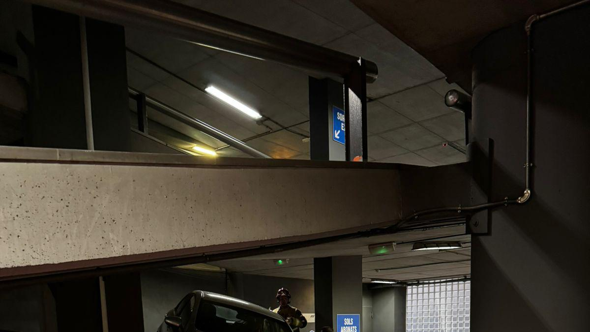 Accident cotxe al pàrquing Vinyes