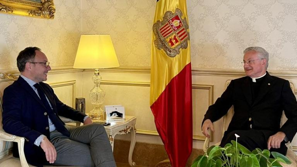 Reunió entre Vives i Espot aquesta tarda