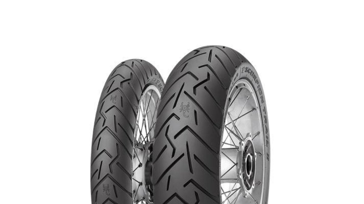 Uns dels pneumàtics afectats per l'avís de Consum