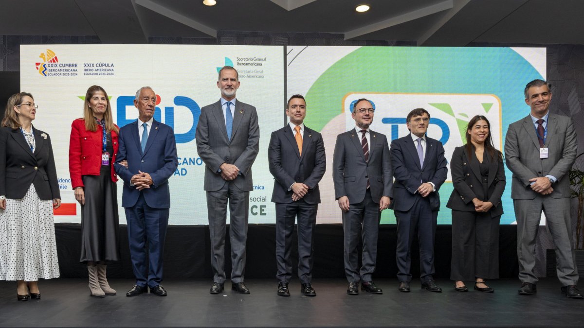 El cap de Govern, Xavier Espot, juntament amb el rei espanyol Felip VI, i altres mandataris a la Cimera Iberoamericana