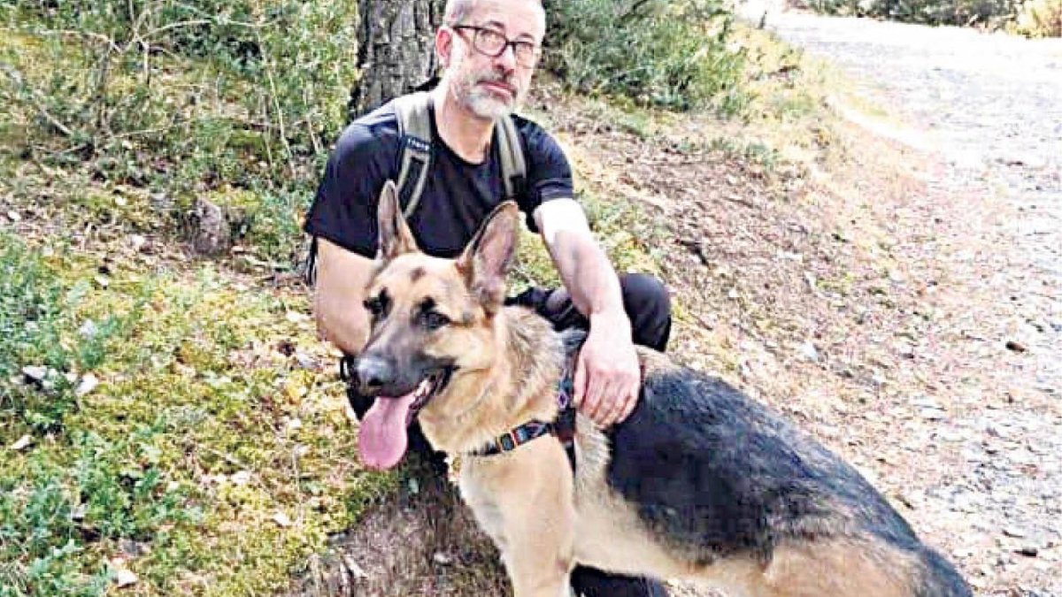 Jaume Vilamajó i la seva mascota.