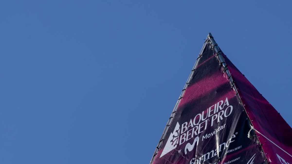 Joan Aracil, a l’inici de la baixada, ahir.