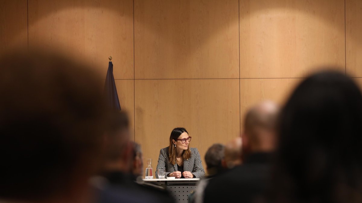 La ministra de Justícia i Interior, Ester Molné, en una compareixença.