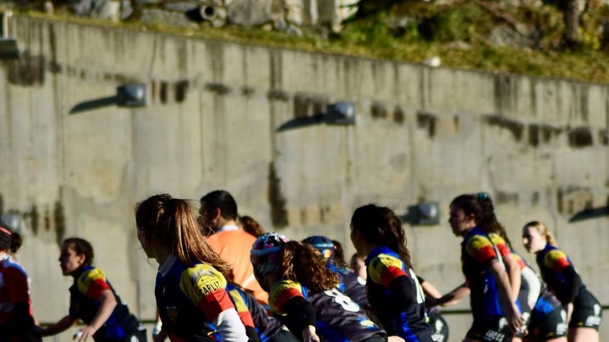 Les jugadores tricolors, en un duel anterior.