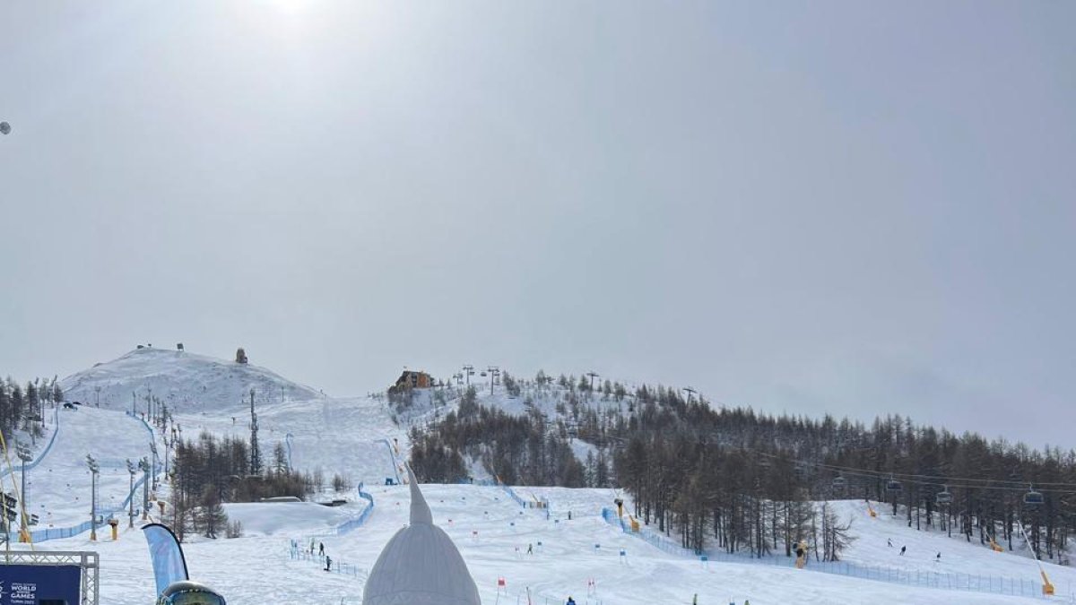 Una part de la delegació andorrana de l'Special Olympics desplaçada a Torí