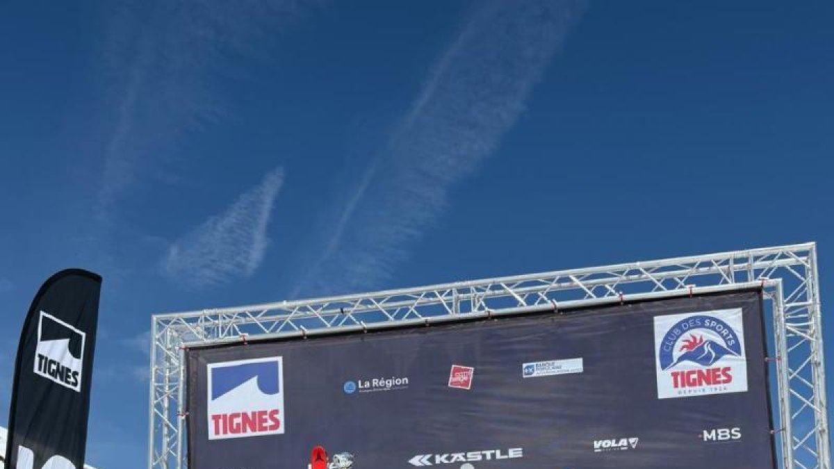 Cande Moreno al podi del supergegant dels Nacionals de Bèlgica.