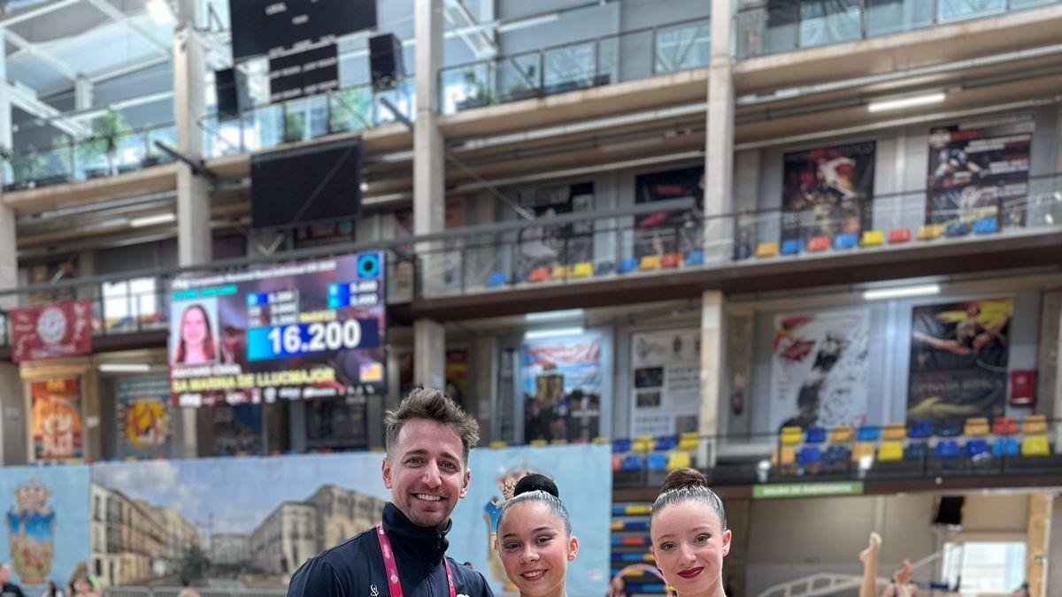 Les gimnastes del club.