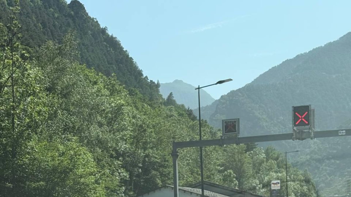 L'accident a la rotonda de Prat Salit.