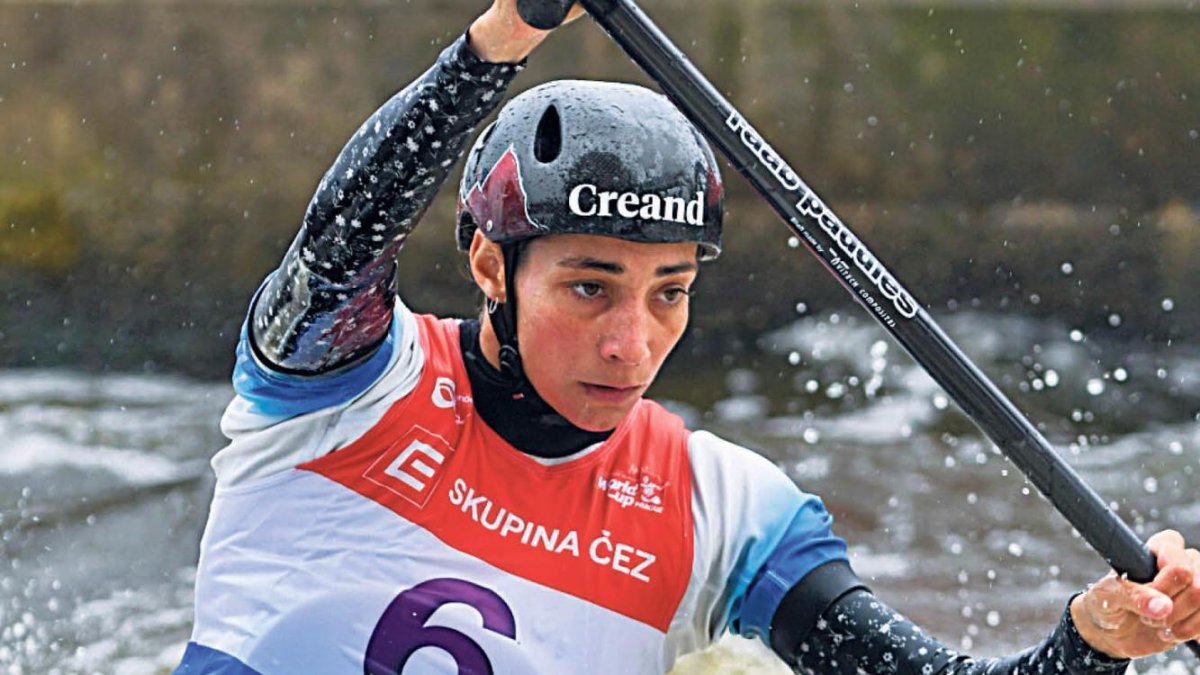Mònica Doria durant la final de canoa a Praga.
