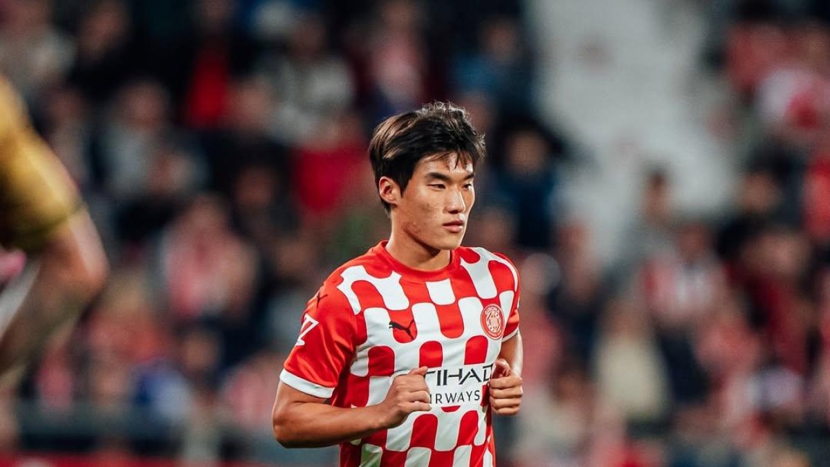 Minsu en un partit amb el Girona FC.