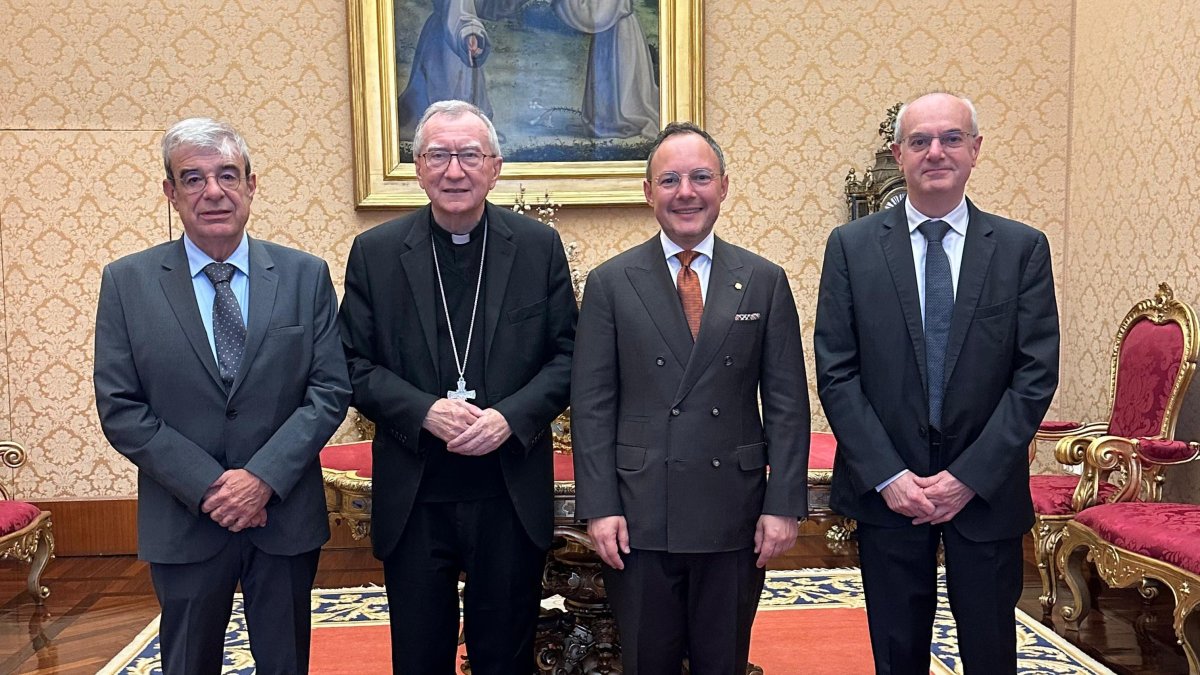 Ladislau Baró, el cardenal Pietro Parolin, Xavier Espot i Carles Àlvarez ahir al Vaticà